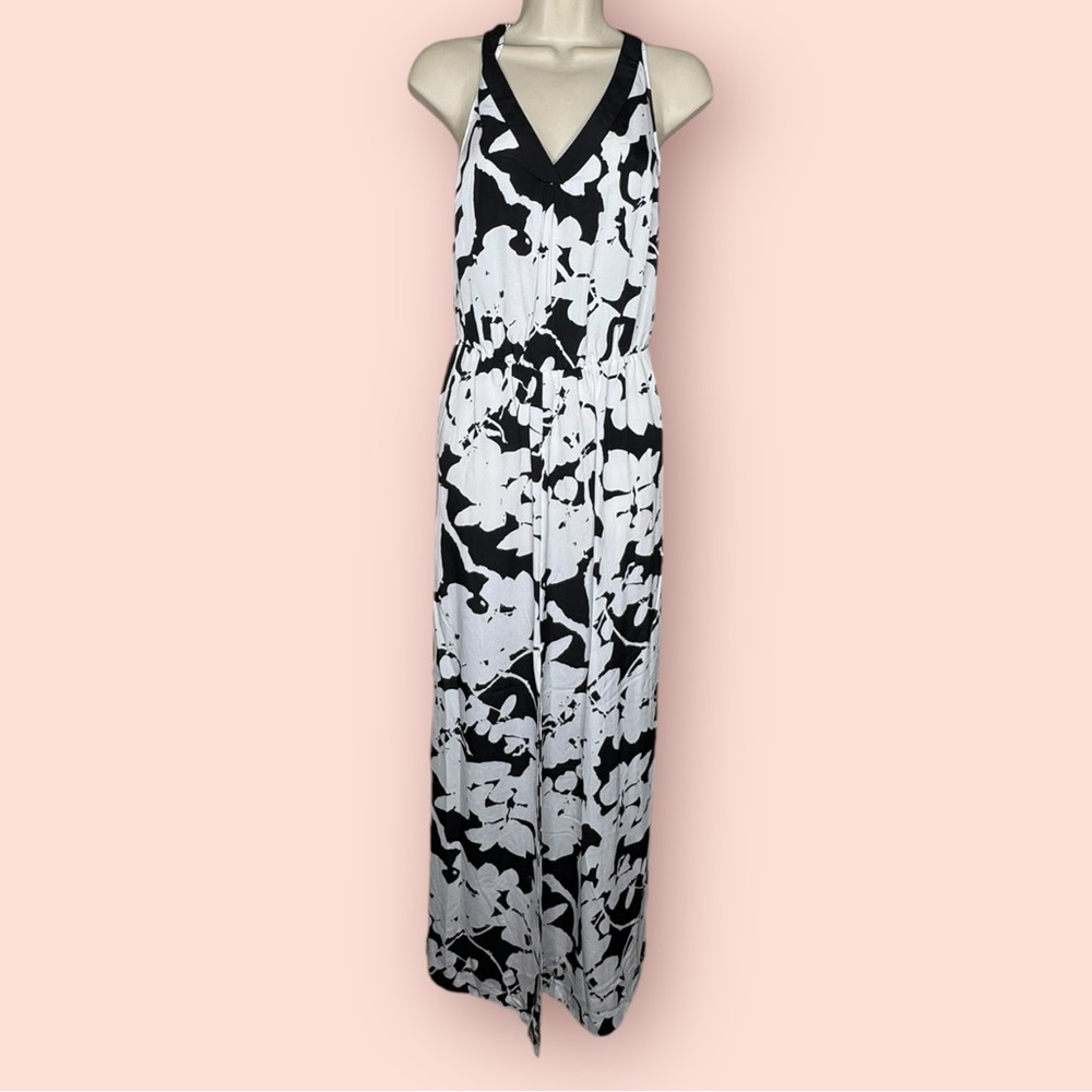 THE LETTER MAXI SLEEVELESS DRESS